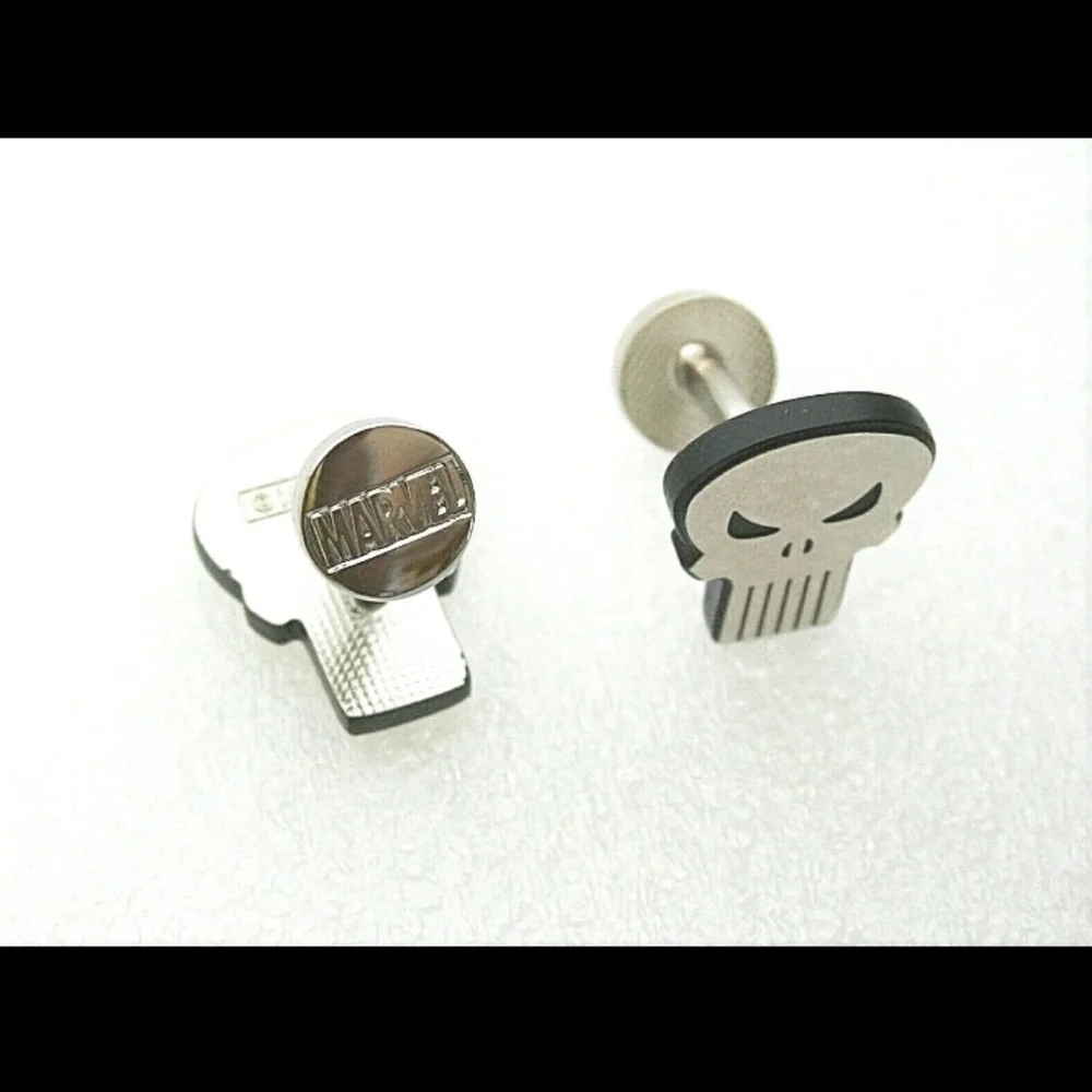 Marvel Comics Classic The Punisher Skull Logo Chrome Cufflinks New Gift Box